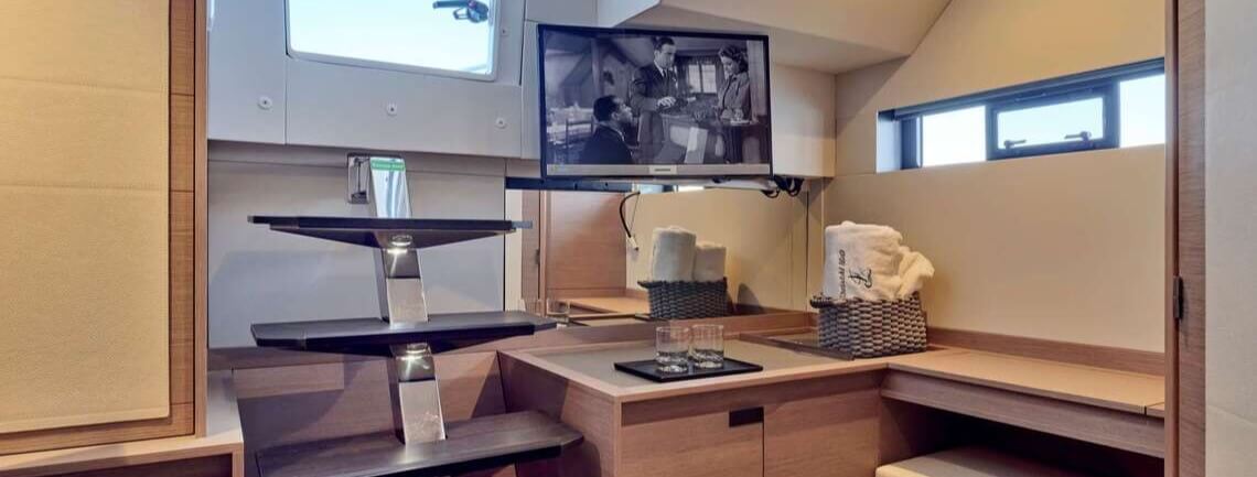 ChristAl MiO Fountaine Pajot 18