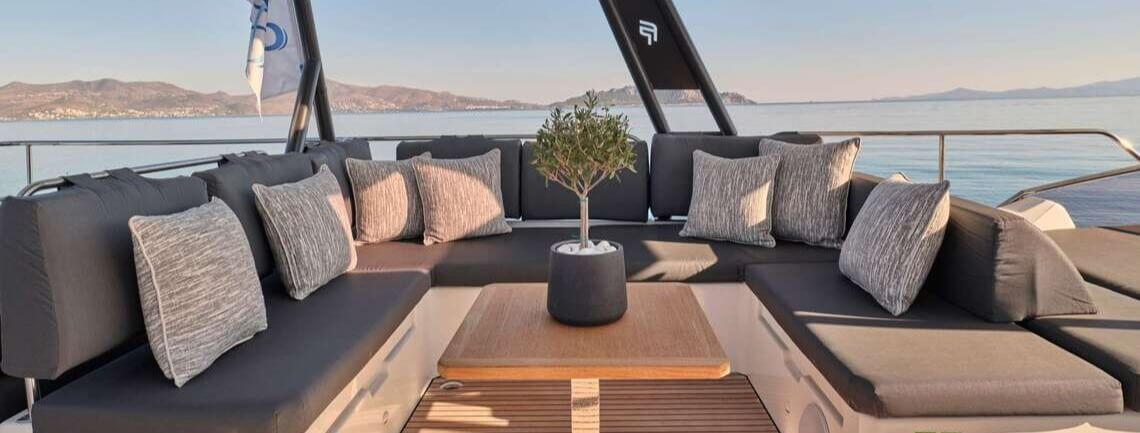 ChristAl MiO Fountaine Pajot 10
