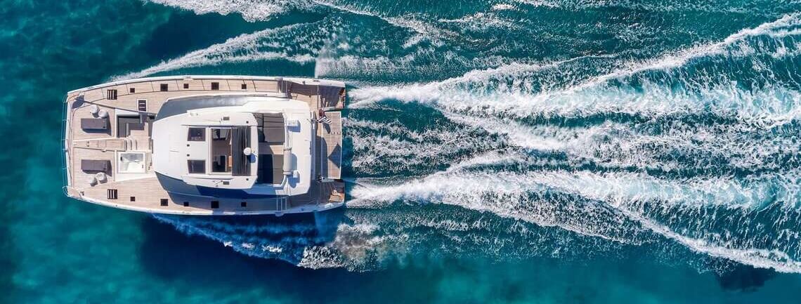 ChristAl MiO Fountaine Pajot 1