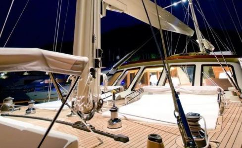 DAIMA																Custom 3