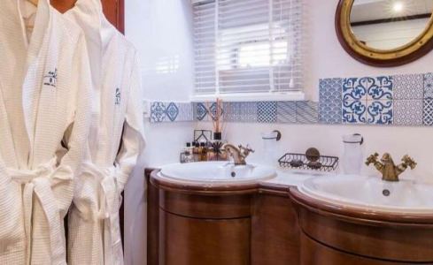 OMBRE BLU3 Sunreef Yachts 10