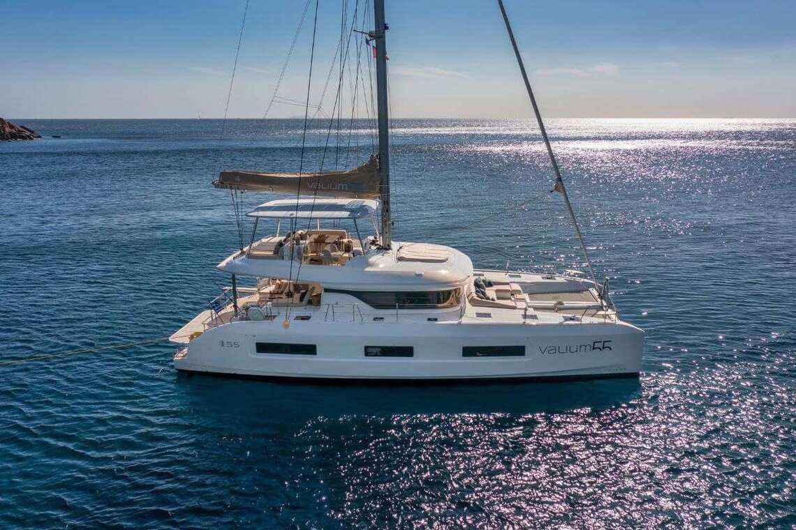 valium 55 catamaran