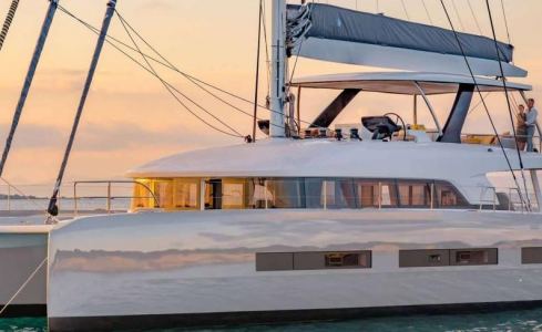 Superyacht charter SYLENE