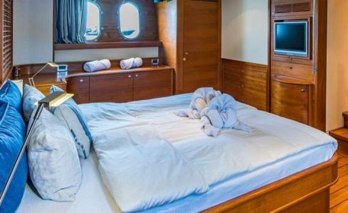 PARODIA II Guy Couach 26