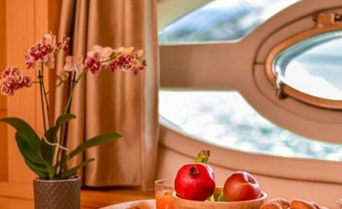 Stela 117 Royal Denship 19