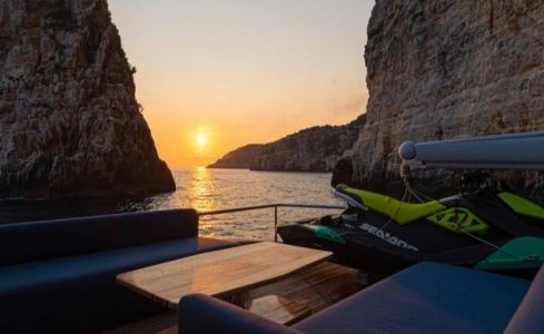 Stela 117	Royal Denship 6