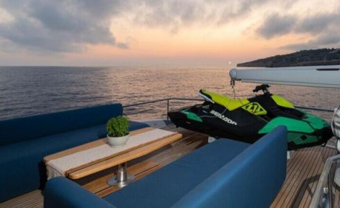 Stela 117 Royal Denship 8