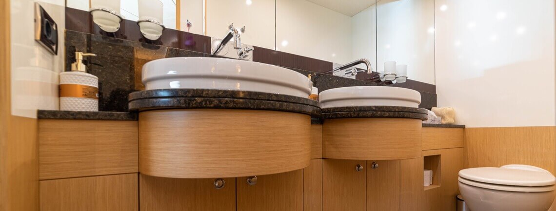 Stela 117 Royal Denship 22