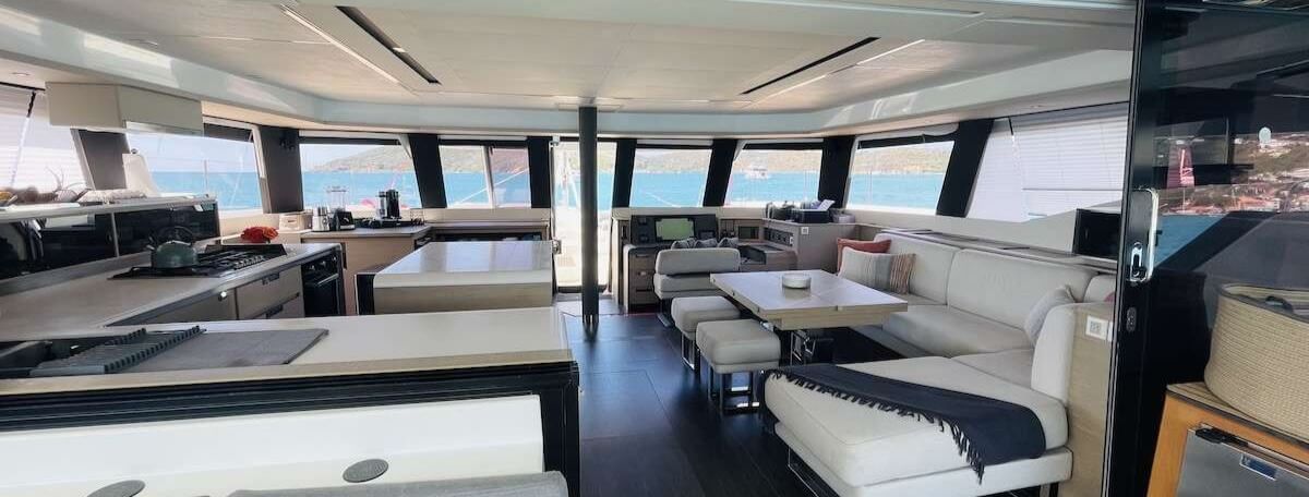 TRU NORTH Fountaine Pajot 11