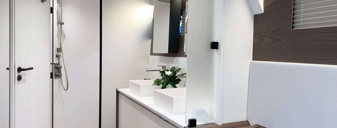 Wonderful Gunboat 16