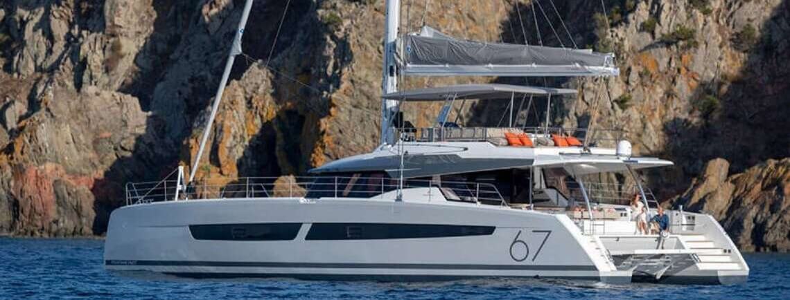 LOOMA Fountaine Pajot 1