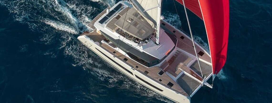 LOOMA Fountaine Pajot 3