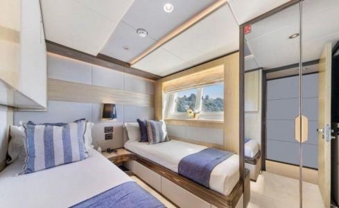 LEGACY  Gulf Craft 22