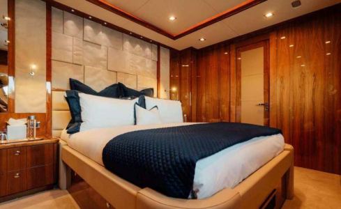 Yacht 30M Sunseeker 11