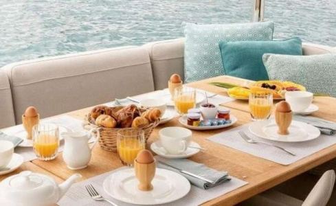 SORANA II Princess Yachts 7