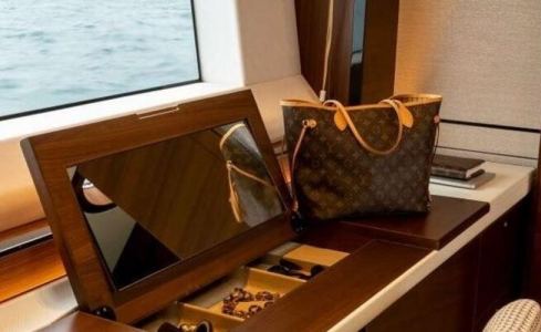 SORANA II Princess Yachts 15