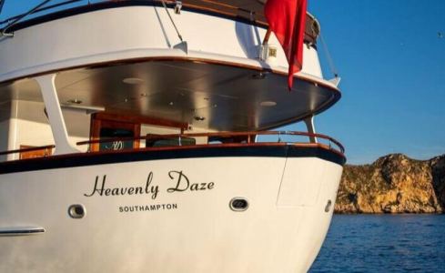 HEAVENLY DAZE Feadship 22