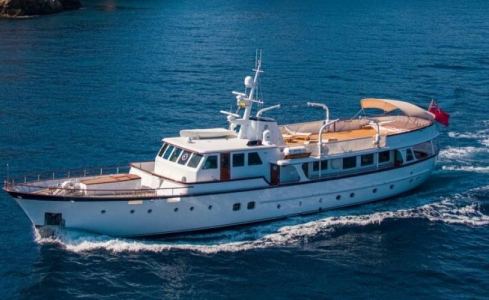 HEAVENLY DAZE Feadship 3