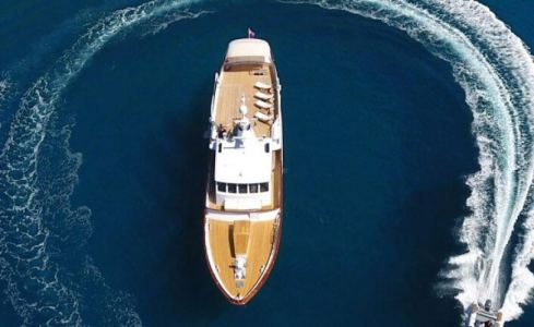 HEAVENLY DAZE Feadship 18