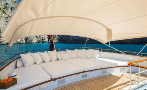 HEAVENLY DAZE Feadship 23