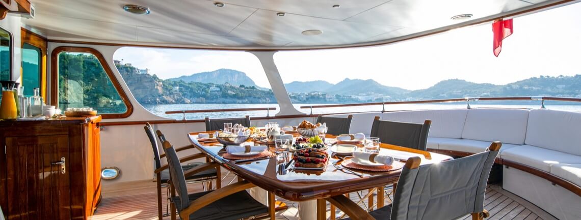 HEAVENLY DAZE Feadship 10