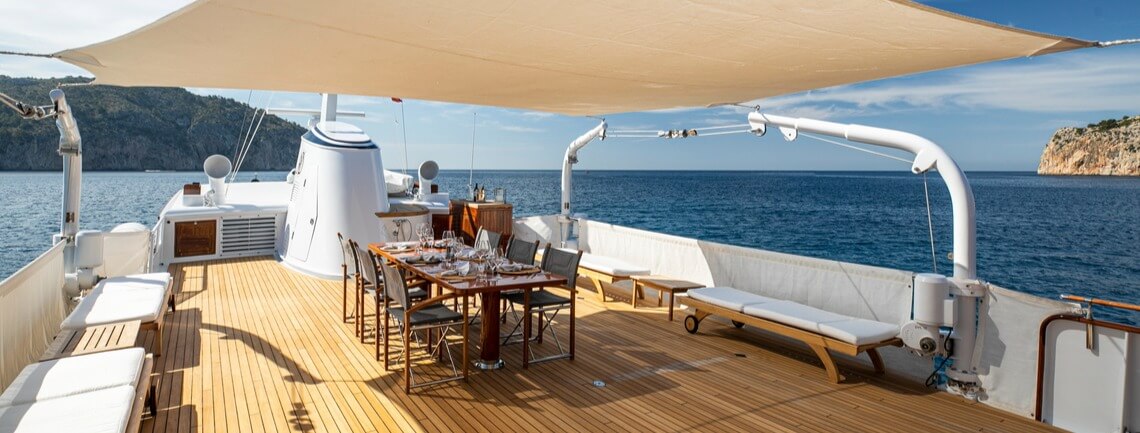 HEAVENLY DAZE Feadship 13