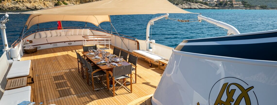 HEAVENLY DAZE Feadship 16