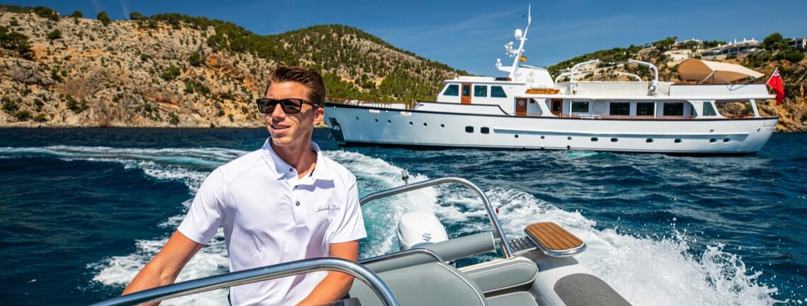 HEAVENLY DAZE Feadship 18