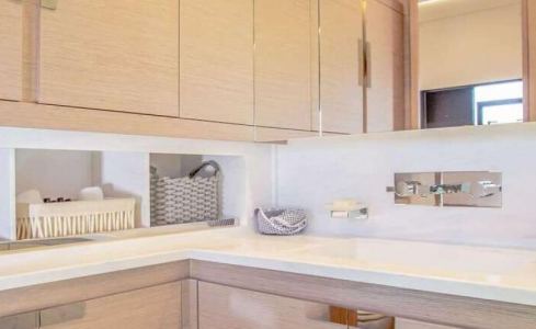 D2 Fountaine Pajot 16