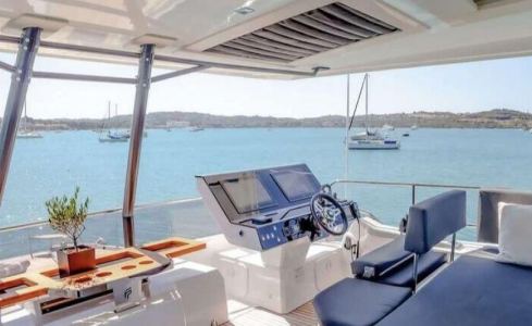 D2 Fountaine Pajot 9