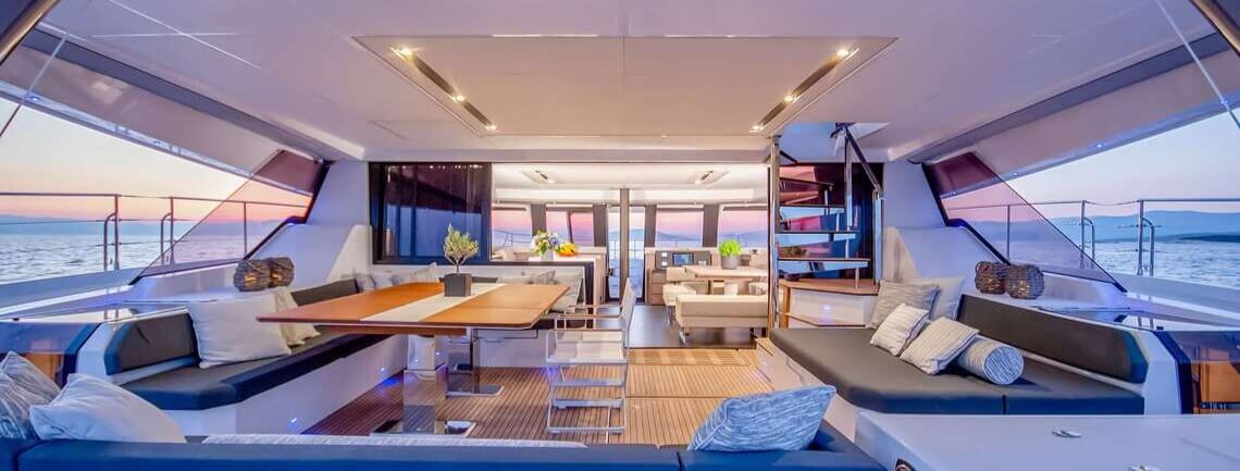 D2 Fountaine Pajot 19