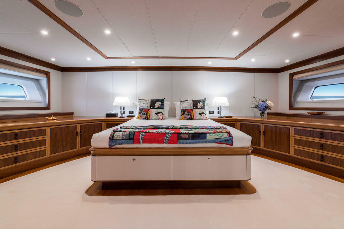 MES AMIS Fitzroy yachts 21