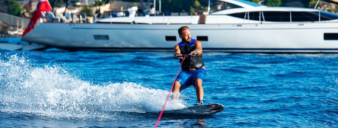 MES AMIS Fitzroy yachts 18