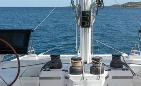 INSPIRANTE																Fountaine Pajot 3