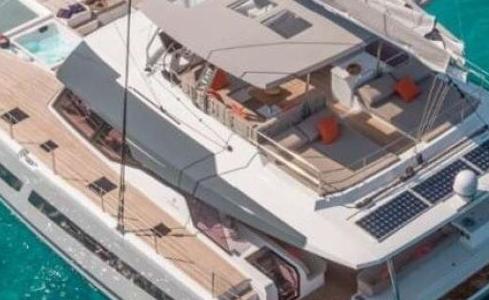 INSPIRANTE																Fountaine Pajot 2