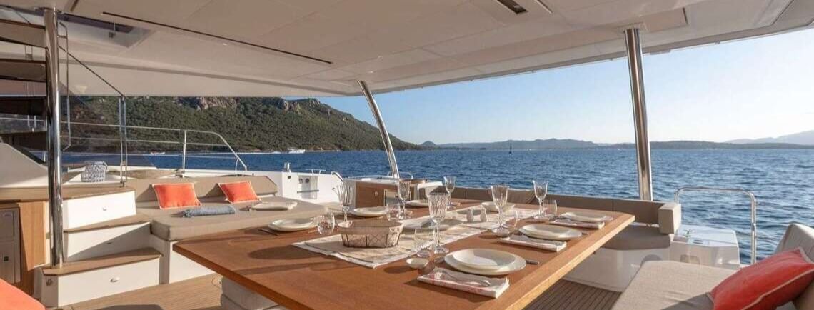 INSPIRANTE Fountaine Pajot 10