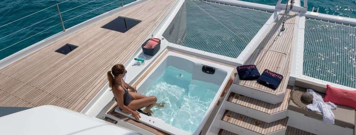 INSPIRANTE Fountaine Pajot 12