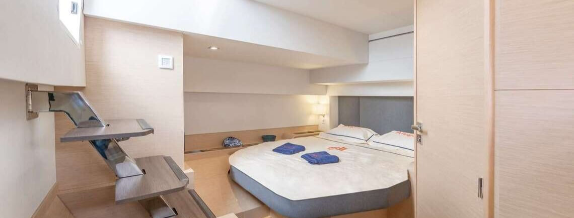 INSPIRANTE Fountaine Pajot 19