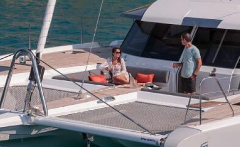 OKINAWA Fountaine Pajot 4