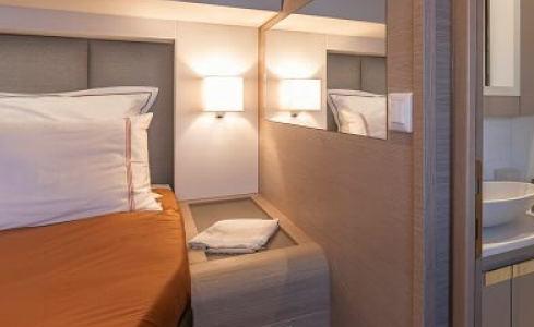 OKINAWA Fountaine Pajot 6