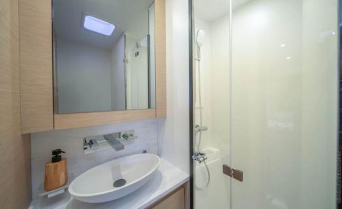 OKINAWA Fountaine Pajot 8