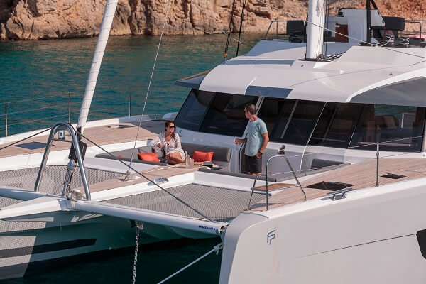 OKINAWA Fountaine Pajot 4