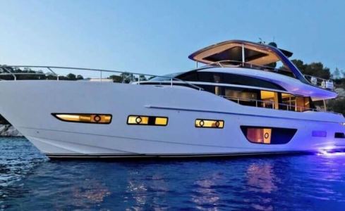 VISTA Princess Yachts 0