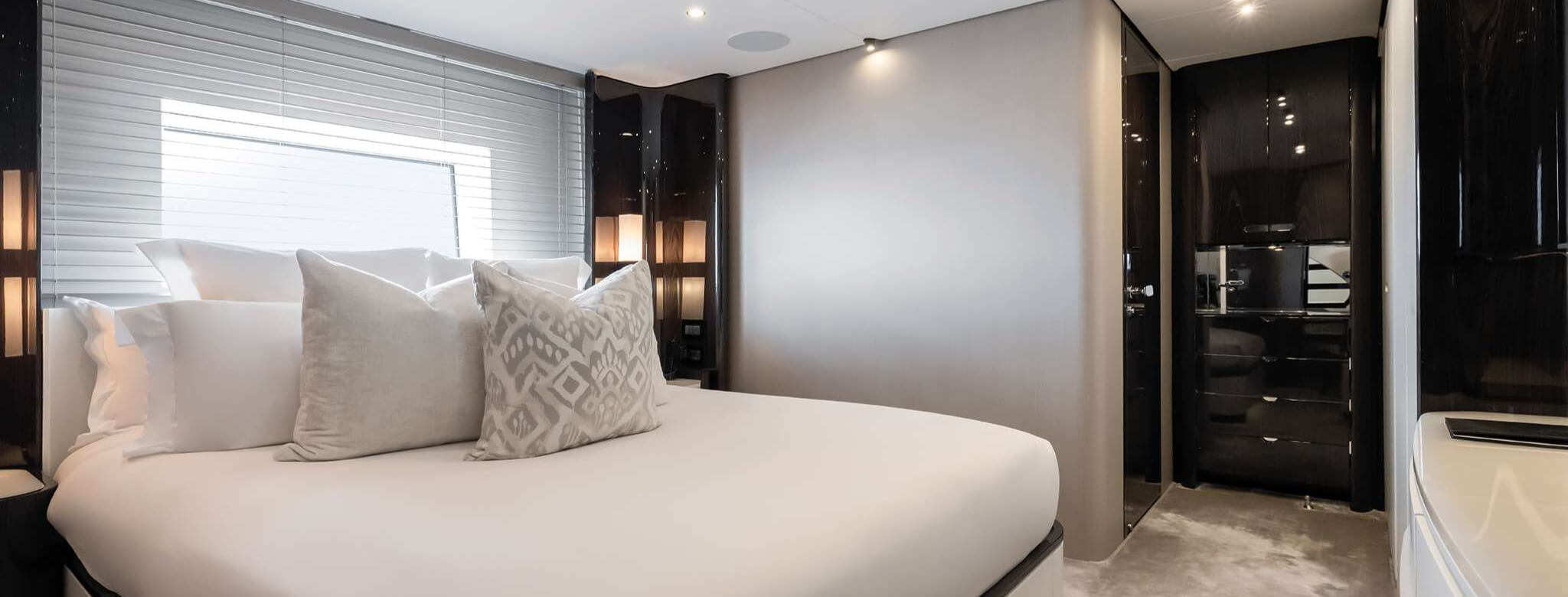 NEMESIS Azimut Yachts 11