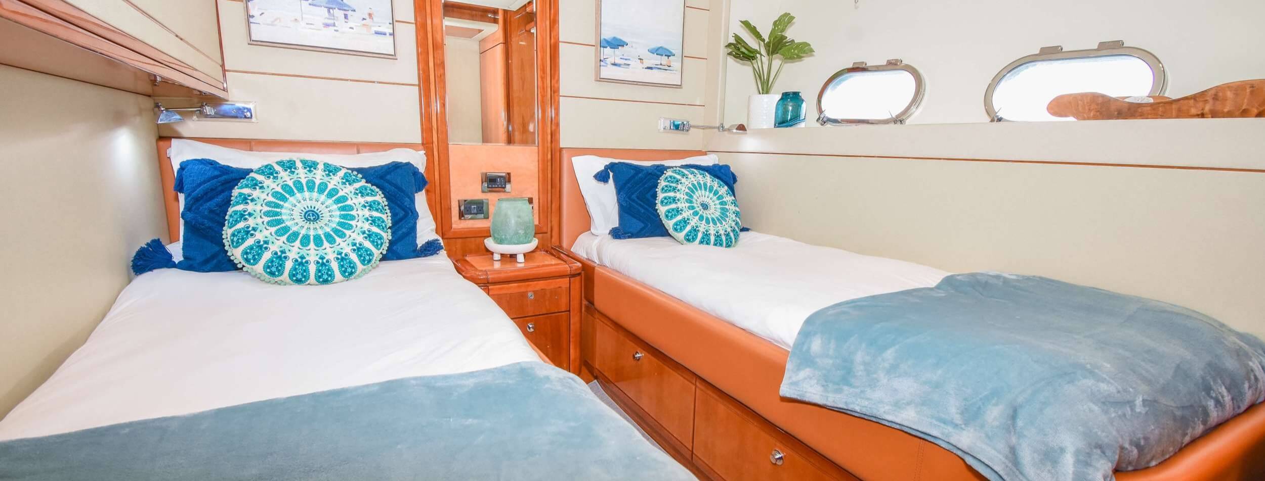 INDULGE II Ferretti 13