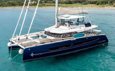 The Blue Dream	Fountaine Pajot 0