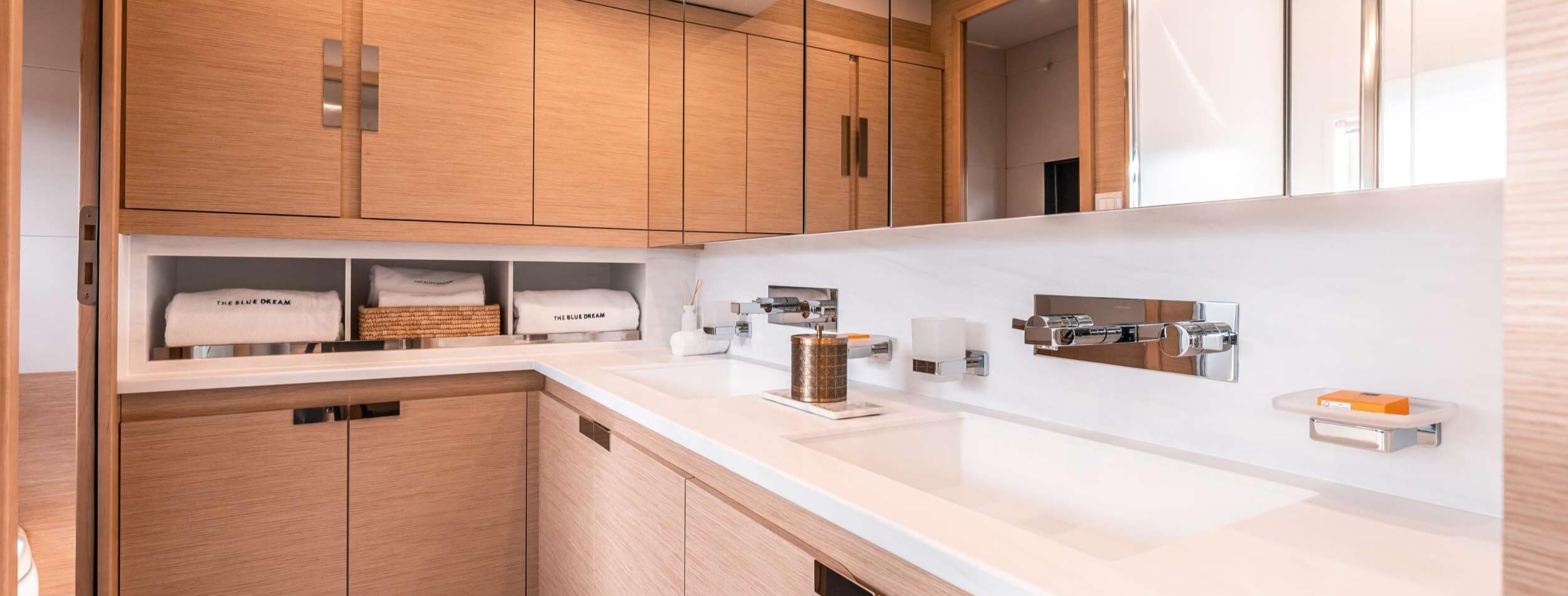 The Blue Dream Fountaine Pajot 11