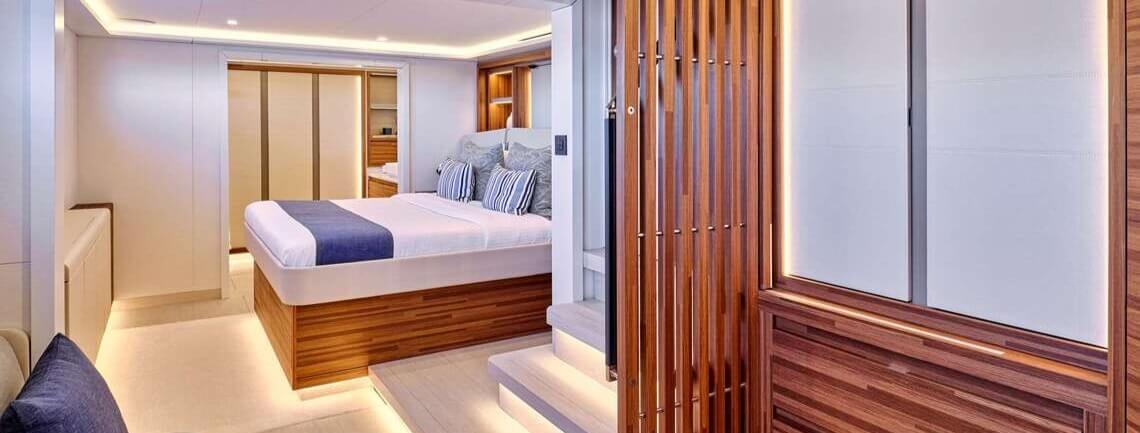 AD ASTRA 80 Fountaine Pajot 12