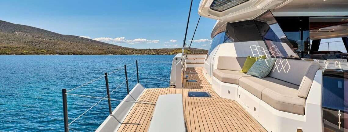 AD ASTRA 80 Fountaine Pajot 5