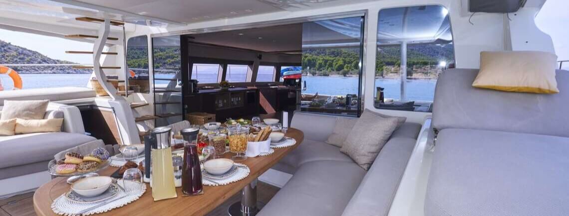 CRAZY HORSE Lagoon Catamaran 9